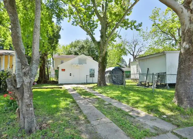 Property at 404 N 7th St, Baytown, TX, 77520, 1 bed, 1 bath, [object Object]