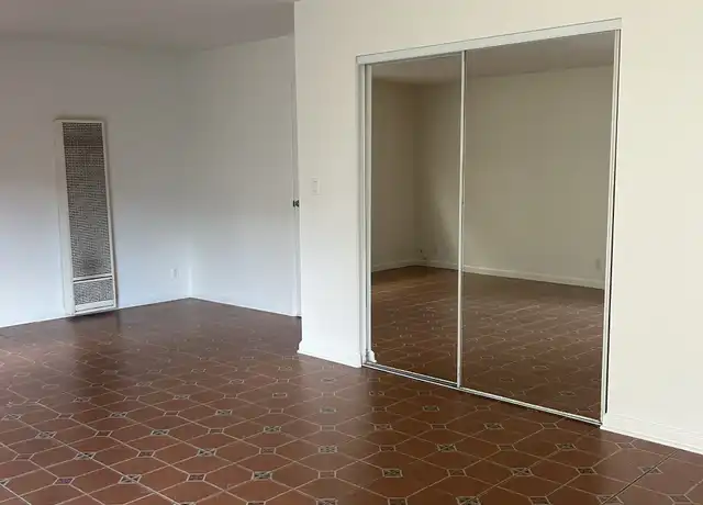 Property at 321 Melrose Dr, Oxnard, CA, 93035, 0 beds, 1 bath, [object Object]