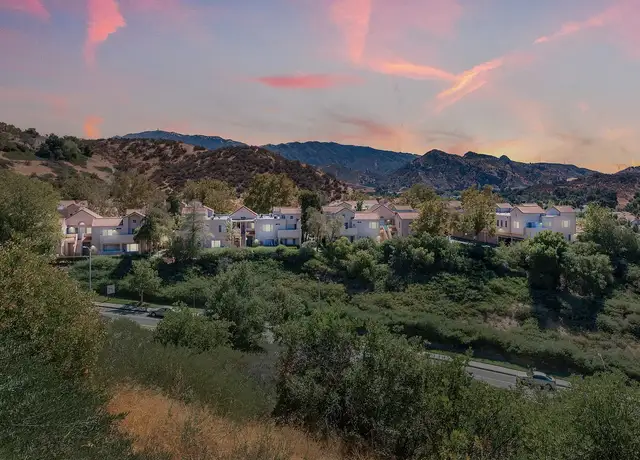 Photo of 21311 Alder Dr, Newhall, CA 91321