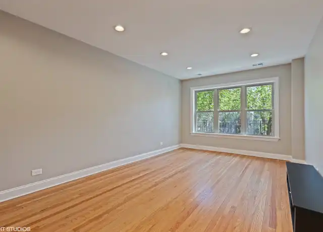 Property at CityFlats, LLC - 1446 Pensacola - 1446 W Pensacola Ave, Chicago, IL, 60613, 2 beds, 1 bath, [object Object]