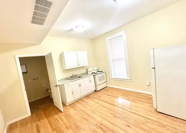 Property at 133 W Main St Unit 2H, Waterbury, CT, 06702, 1 bed, 1 bath, [object Object]