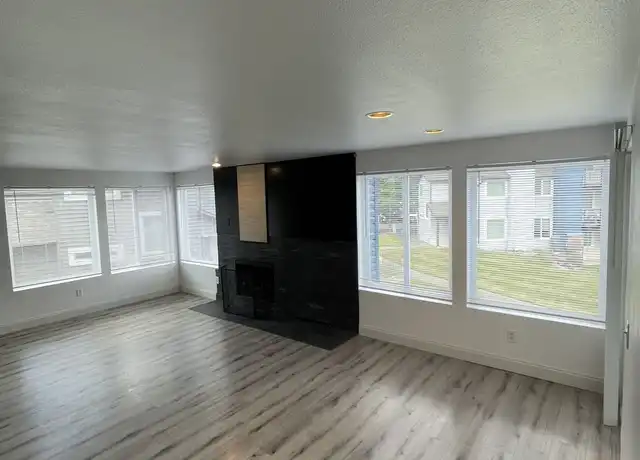 Property at 26213 116th Ave SE Unit C201, Kent, WA, 98030, 4 beds, 2 baths, [object Object]