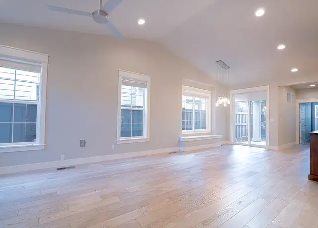 Photo of 264 W Lockhart Ln, Meridian, ID 83646