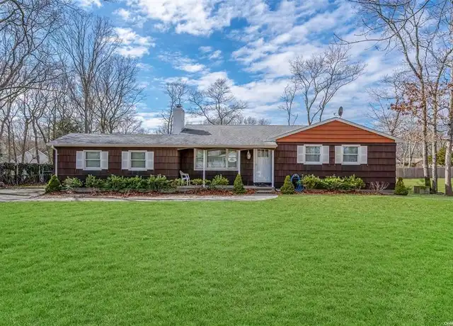 Property at 168 W Tiana Rd, Hampton Bays, NY, 11946, 3 beds, 2 baths, [object Object]
