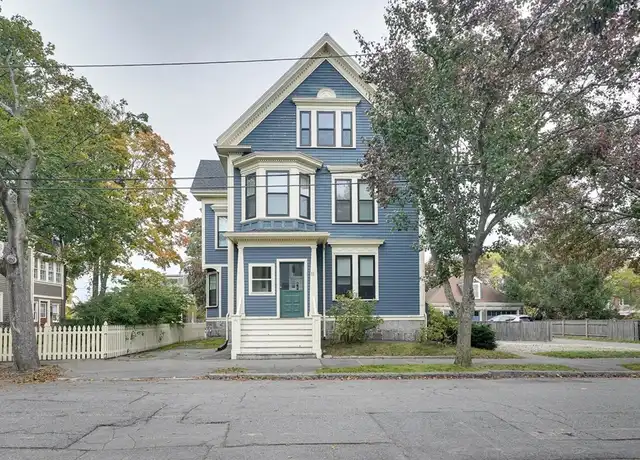 Property at 11 Linden St Unit 3, Salem, MA, 01970, 2 beds, 1 bath, [object Object]