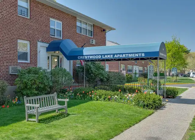Property at Crestwood Lake Apartments - 90 Beaumont Cir, Yonkers, NY, 10710, 1-2 bed, 1 bath, [object Object]
