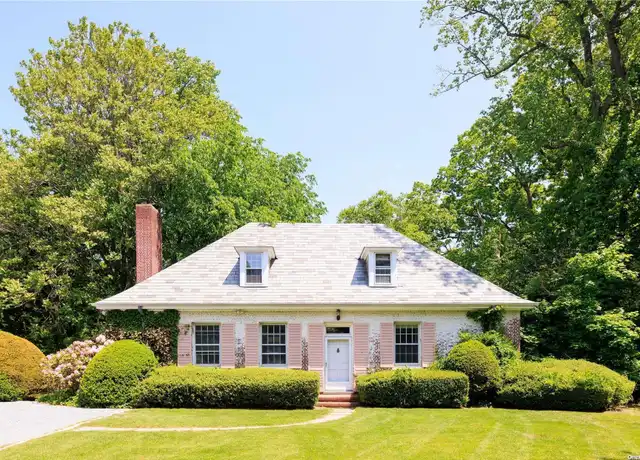 Property at 5 The Courtyard Unit Cottage, Locust Valley, NY, 11560, 3 beds, 2 baths, [object Object]