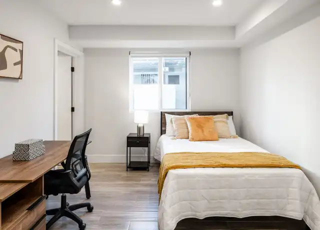 Property at 1137 W 37th Dr, Los Angeles, CA, 90007, 2 beds, 2 baths, [object Object]