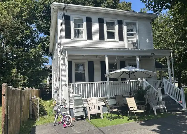 Property at 133 Child St Unit 1, Hyde Park, MA, 02136, 3 beds, 1 bath, [object Object]