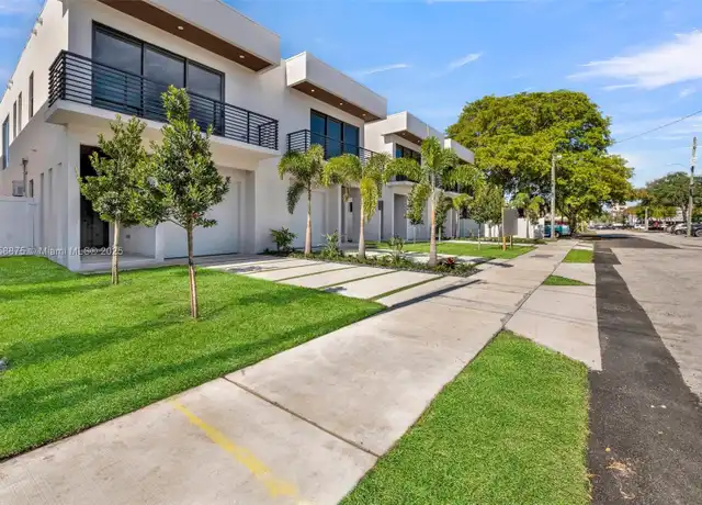 Property at 921 NE 17th Ter Unit B, Fort Lauderdale, FL, 33304, 3 beds, 3.5 baths, [object Object]