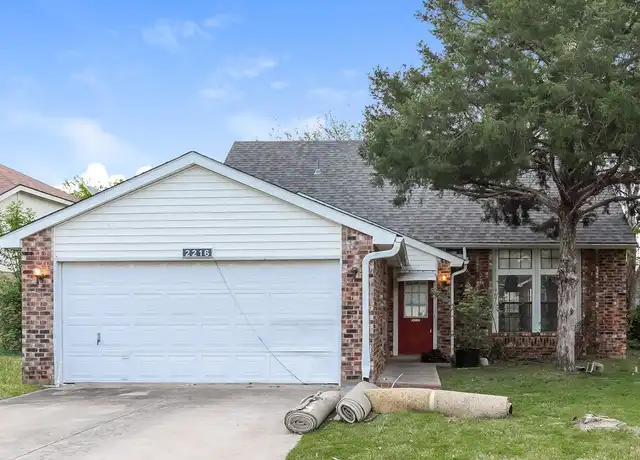 Property at 2216 Crestmeadow St, Denton, TX, 76207, 3 beds, 2 baths, [object Object]