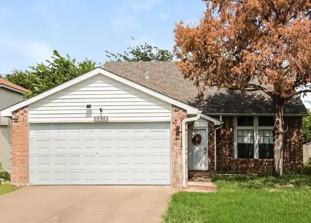 Property at 2216 Crestmeadow St, Denton, TX, 76207, 3 beds, 2 baths, [object Object]
