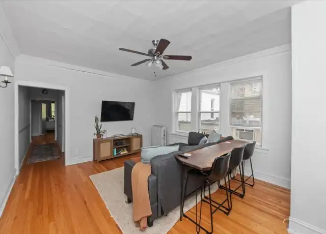 Property at 457 W Roslyn Pl, Chicago, IL, 60614, 2 beds, 1 bath, [object Object]