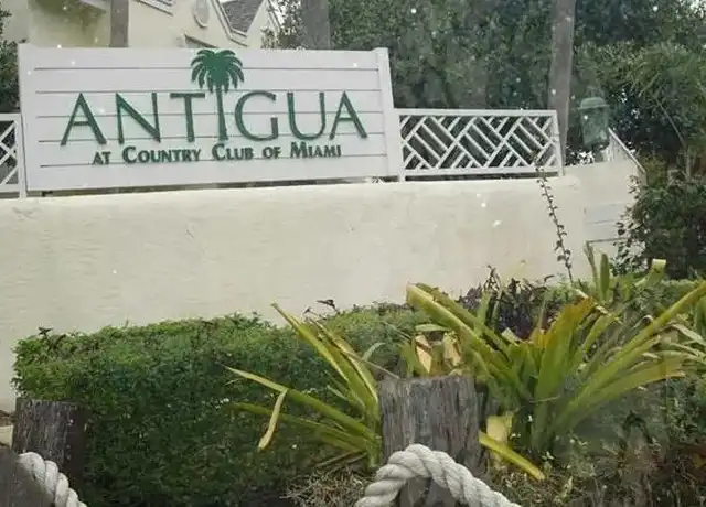 Property at 17440 NW 67th Ct, Hialeah, FL, 33015, 2 beds, 1 bath, [object Object]