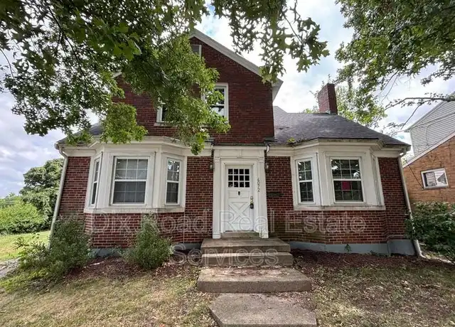 Property at 4072 Race Rd, Cincinnati, OH, 45211, 4 beds, 2 baths, [object Object]