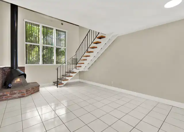 Property at 416 Santander Ave, Coral Gables, FL, 33134, 1 bed, 1 bath, [object Object]