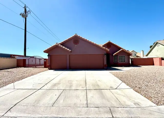 Property at 6701 Willow Lake Ct, Las Vegas, NV, 89108, 4 beds, 2 baths, [object Object]