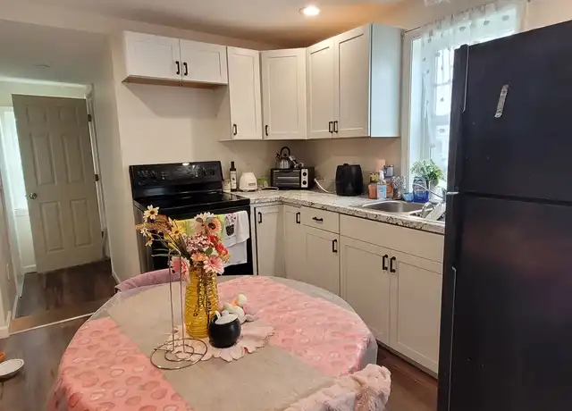 Property at 129 E Market St Unit B, Jonestown, PA, 17038, 0 beds, 1 bath, [object Object]