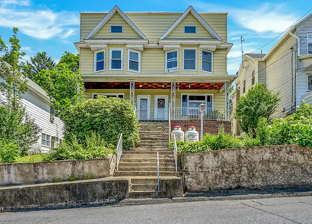 Property at 176 Johnson St, Pittston, PA, 18640, 3 beds, 1 bath, [object Object]