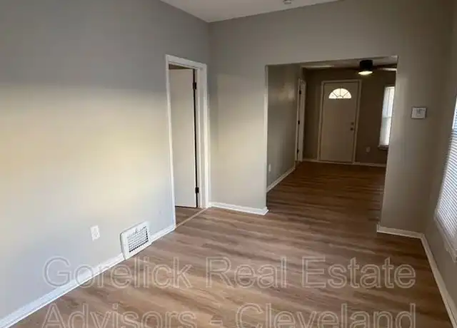 Property at 2155 Murray Hill Rd, Cleveland, OH, 44106, 2 beds, 1 bath, [object Object]