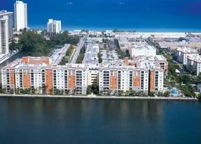 Property at 17145 N Bay Rd, Sunny Isles Beach, FL, 33160, 1 bed, 1 bath, [object Object]