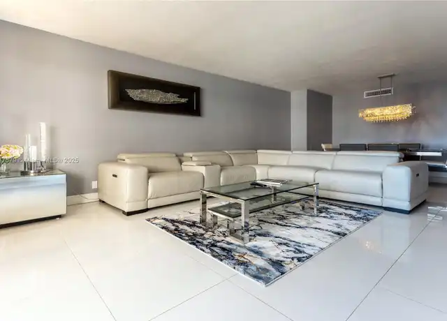 Property at 2500 Parkview Dr #1117, Hallandale Beach, FL, 33009, 2 beds, 2 baths, [object Object]