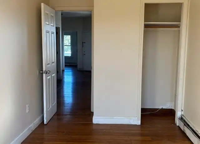 Property at 39 Shawmut St Unit 3, Chelsea, MA, 02150, 3 beds, 1 bath, [object Object]