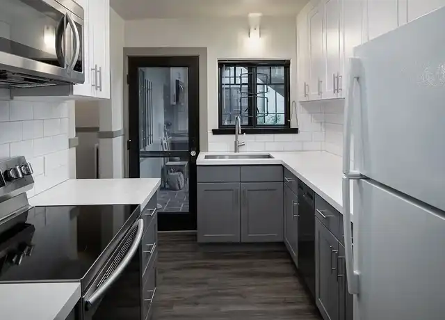 Property at Hacienda - 1029 Summit Ave E, Seattle, WA, 98102, 2 beds, 1 bath, [object Object]