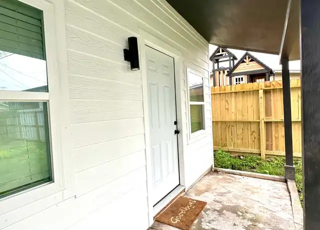 Property at 32 Farrell St Unit C, Houston, TX, 77022, 1 bed, 1 bath, [object Object]