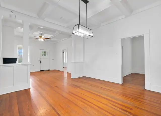 Property at 200 Roseborough St, San Antonio, TX, 78210, 3 beds, 1 bath, [object Object]
