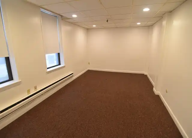 Property at 81 Park Dr Unit B, Boston, MA, 02215, 2 beds, 1 bath, [object Object]