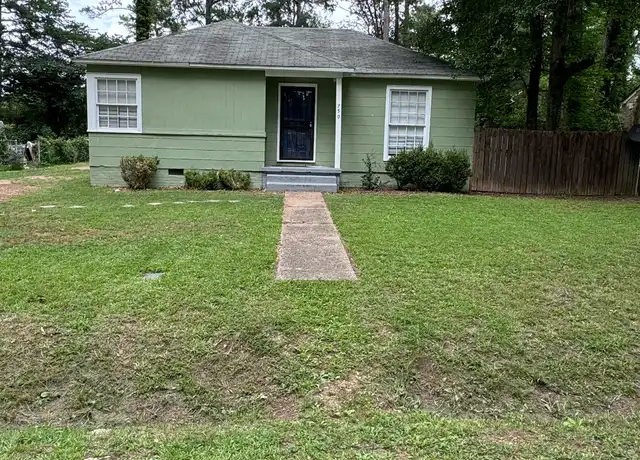 Property at 750 Woodbury Rd, Jackson, MS, 39206, 3 beds, 2 baths, [object Object]