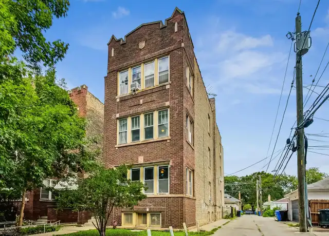 Property at 5015 N Springfield Ave Unit 2, Chicago, IL, 60625, 2 beds, 1 bath, [object Object]