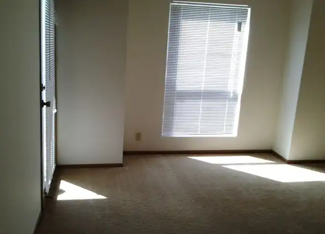Property at 2606 N 115th Ct Unit 2750-305, Omaha, NE, 68164, 2 beds, 2 baths, [object Object]