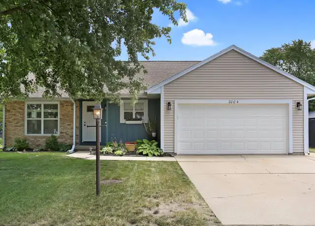 Property at 2004 Scottsdale Dr, Champaign, IL, 61822, 3 beds, 2 baths, [object Object]