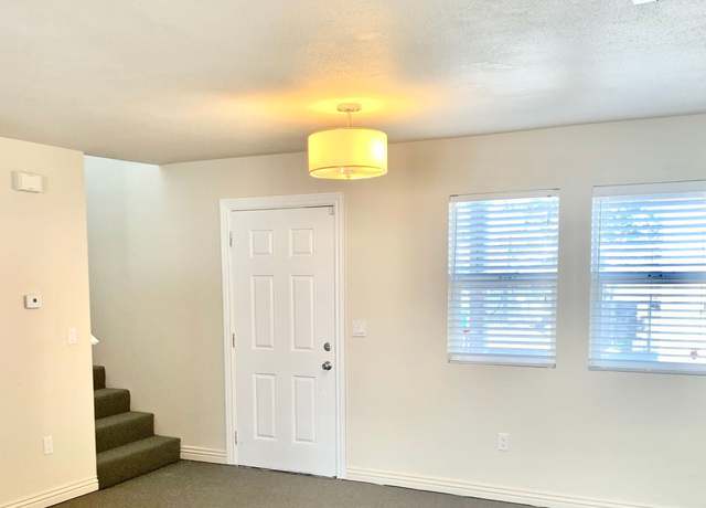 Photo of 1050 70th Ave, Oakland, CA 94621