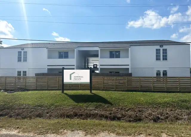 Property at 713 W Admiral Doyle Dr Unit 32, New Iberia, LA, 70560, 2 beds, 1 bath, [object Object]