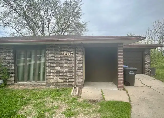 Property at 3612 SE 11th St, Des Moines, IA, 50315, 2 beds, 1 bath, [object Object]