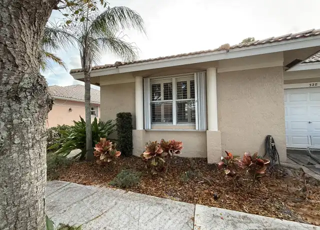 Property at 328 W Coral Trace Cir, Delray Beach, FL, 33445, 3 beds, 2.5 baths, [object Object]