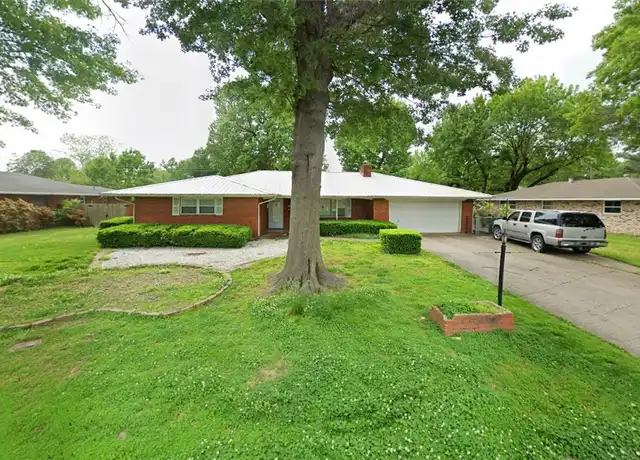 Property at 708 Henryetta St, Springdale, AR, 72762, 3 beds, 2 baths, [object Object]