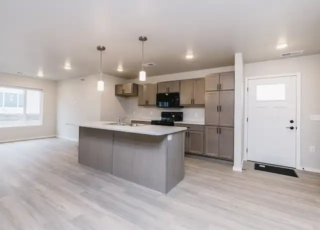 Property at Buffalo Run - 2900 E Anamosa St, Rapid City, SD, 57703, 1 bed, 1 bath, [object Object]