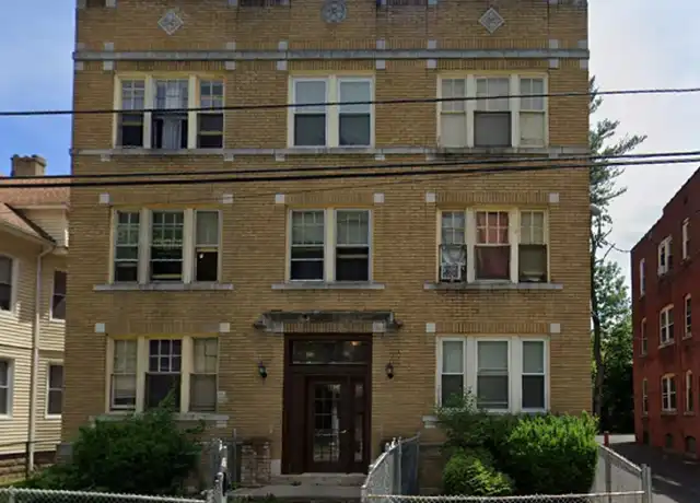 Property at 20-22 Harper St Unit 22-2, Hartford, CT, 06112, 3 beds, 1 bath, [object Object]