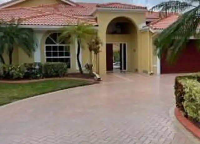 Property at 9978 N Springs Way, Coral Springs, FL, 33076, 1 bed, 1 bath, [object Object]