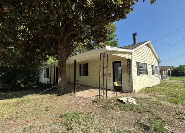 Property at 326 N Main St, Ripley, TN, 38063, 3 beds, 1 bath, [object Object]