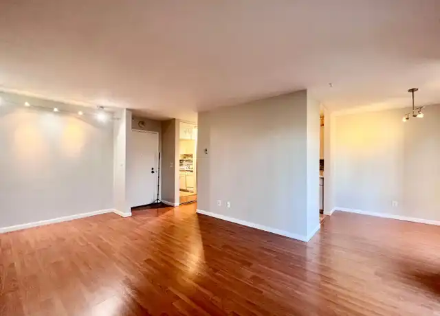 Property at 3 Commodore Dr Unit 367, Emeryville, CA, 94608, 1 bed, 1 bath, [object Object]