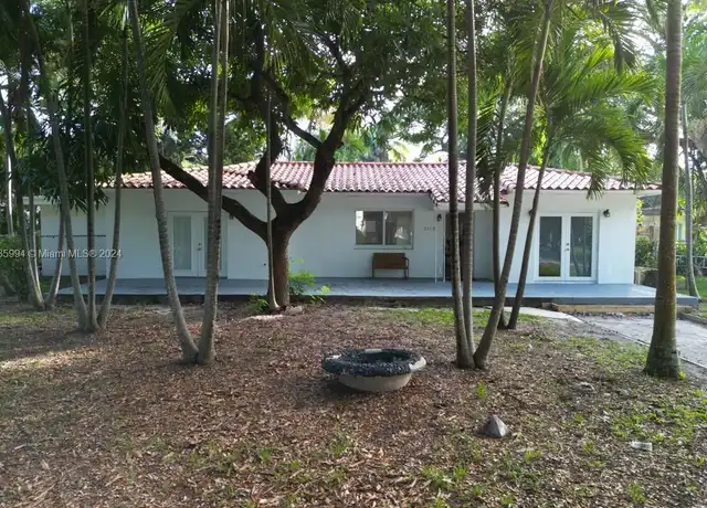Property at 1110 NE 119th St, Biscayne Park, FL, 33161, 4 beds, 2 baths, [object Object]