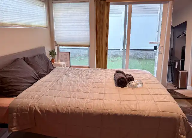 Property at 217 N 117th St, Seattle, WA, 98133, 1 bed, 1 bath, [object Object]