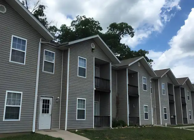 Property at 100 Patriot Commons Way Unit 401, Waynesville, MO, 65583, 1 bed, 1 bath, [object Object]