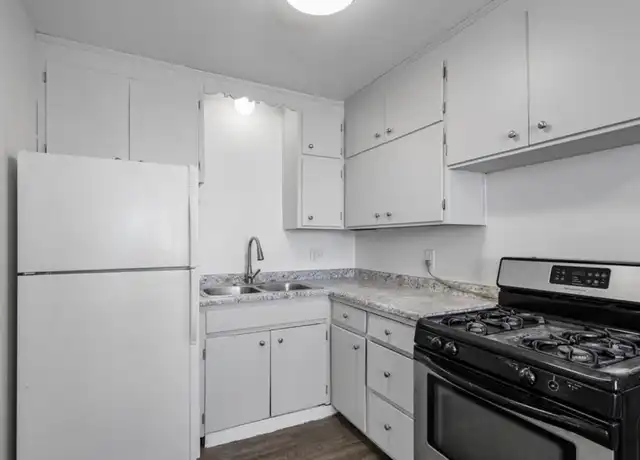 Property at 2818 E 31st St Unit 5, Minneapolis, MN, 55406, 2 beds, 1 bath, [object Object]
