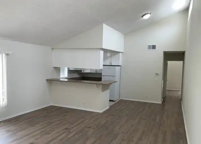Property at 1939 Beloit Ave Unit 204, Los Angeles, CA, 90025, 3 beds, 2 baths, [object Object]
